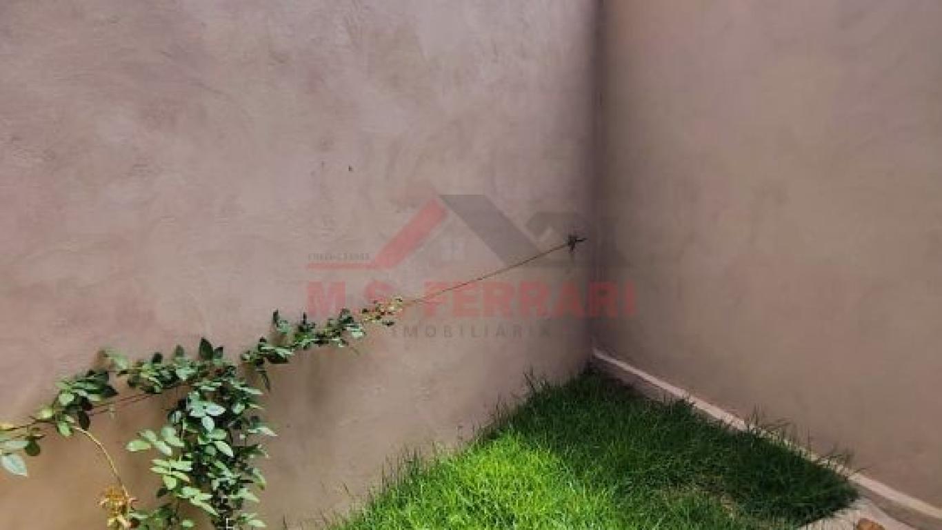 CASA NA Vila Central em Assis