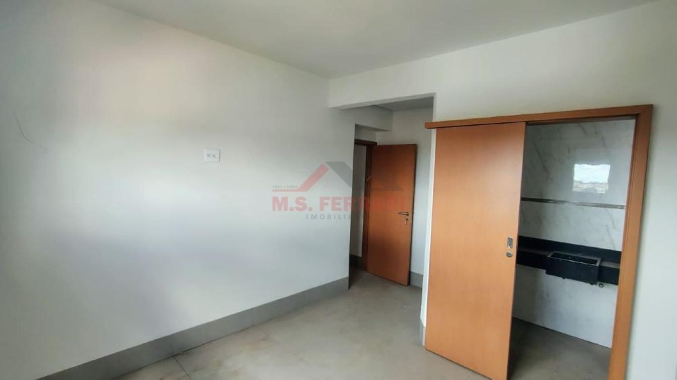 APARTAMENTO NA Centro em Assis