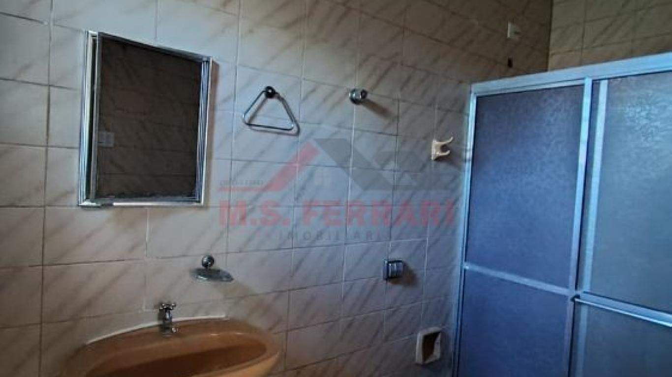 CASA NA Vila Zulmira em Assis