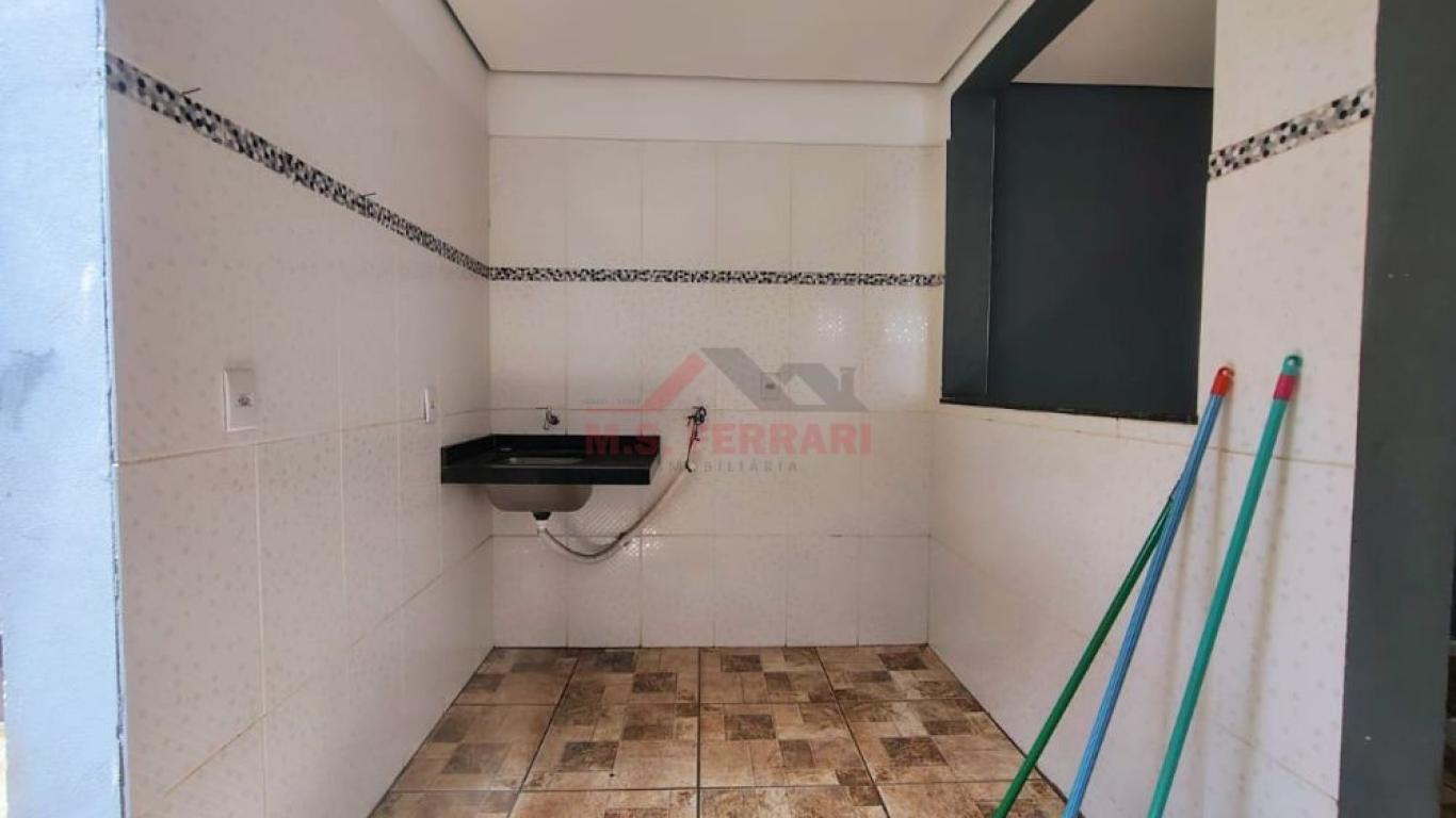 CASA NA Vila São Benedito em Assis