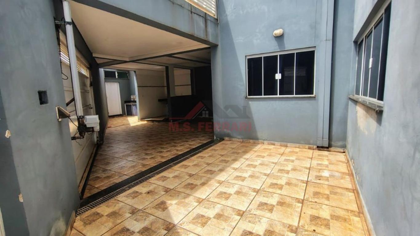 CASA NA Vila São Benedito em Assis