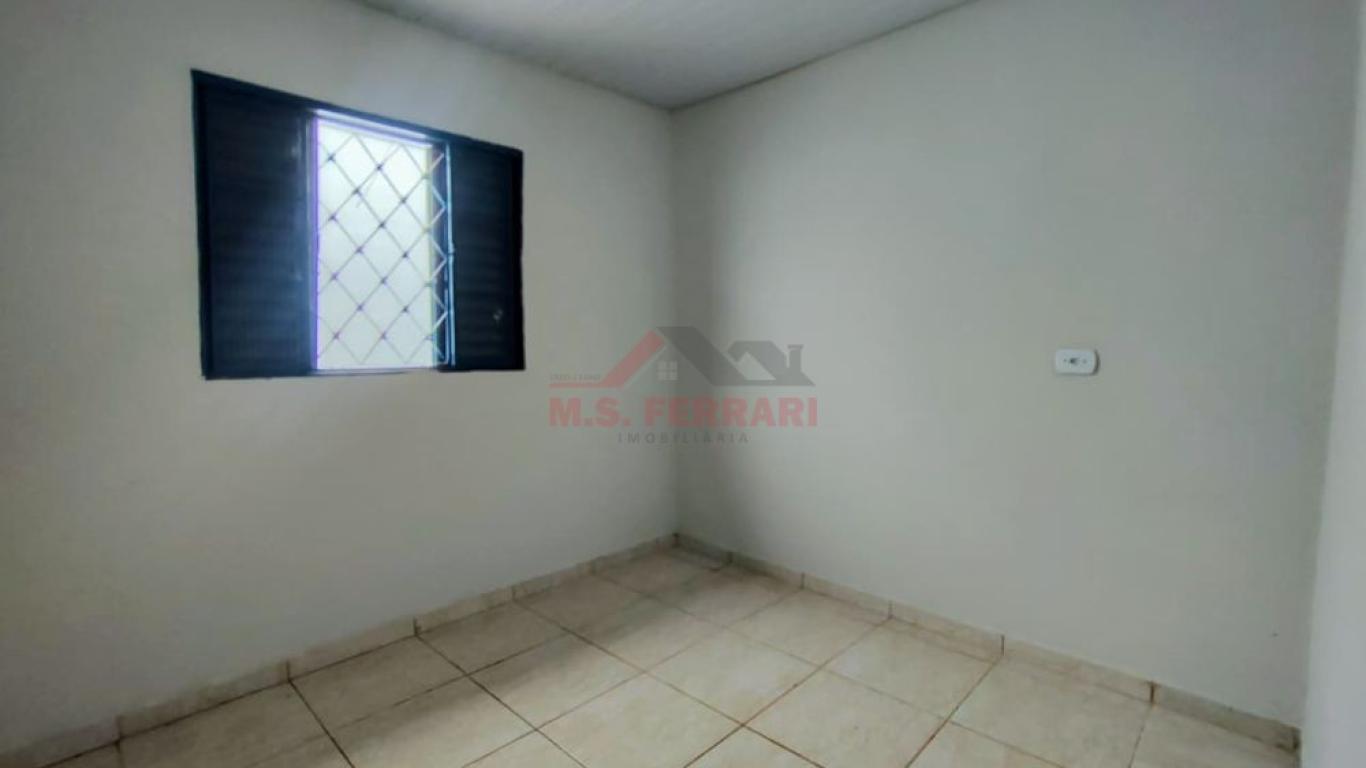 CASA NA Vila Nova Florínea em Assis