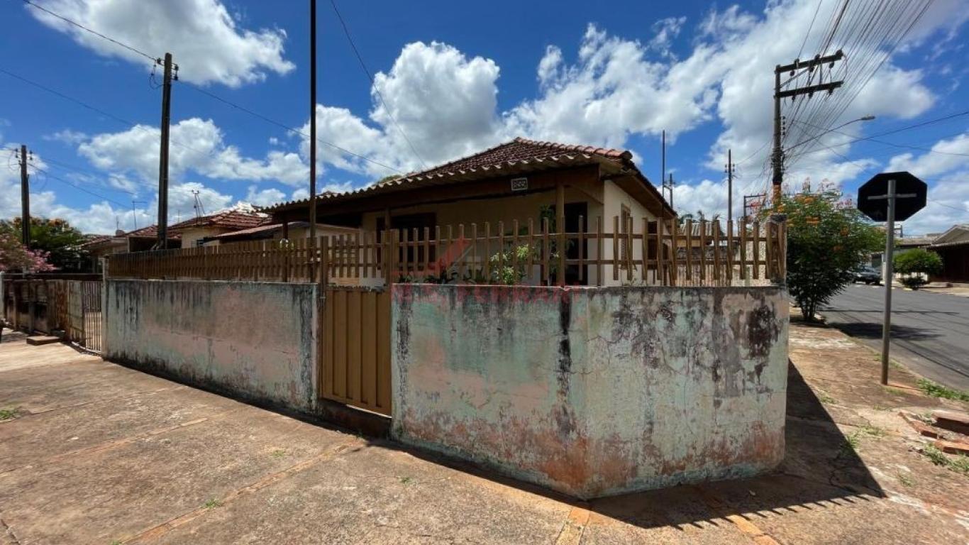 CASA NA Vila Ribeiro em Assis