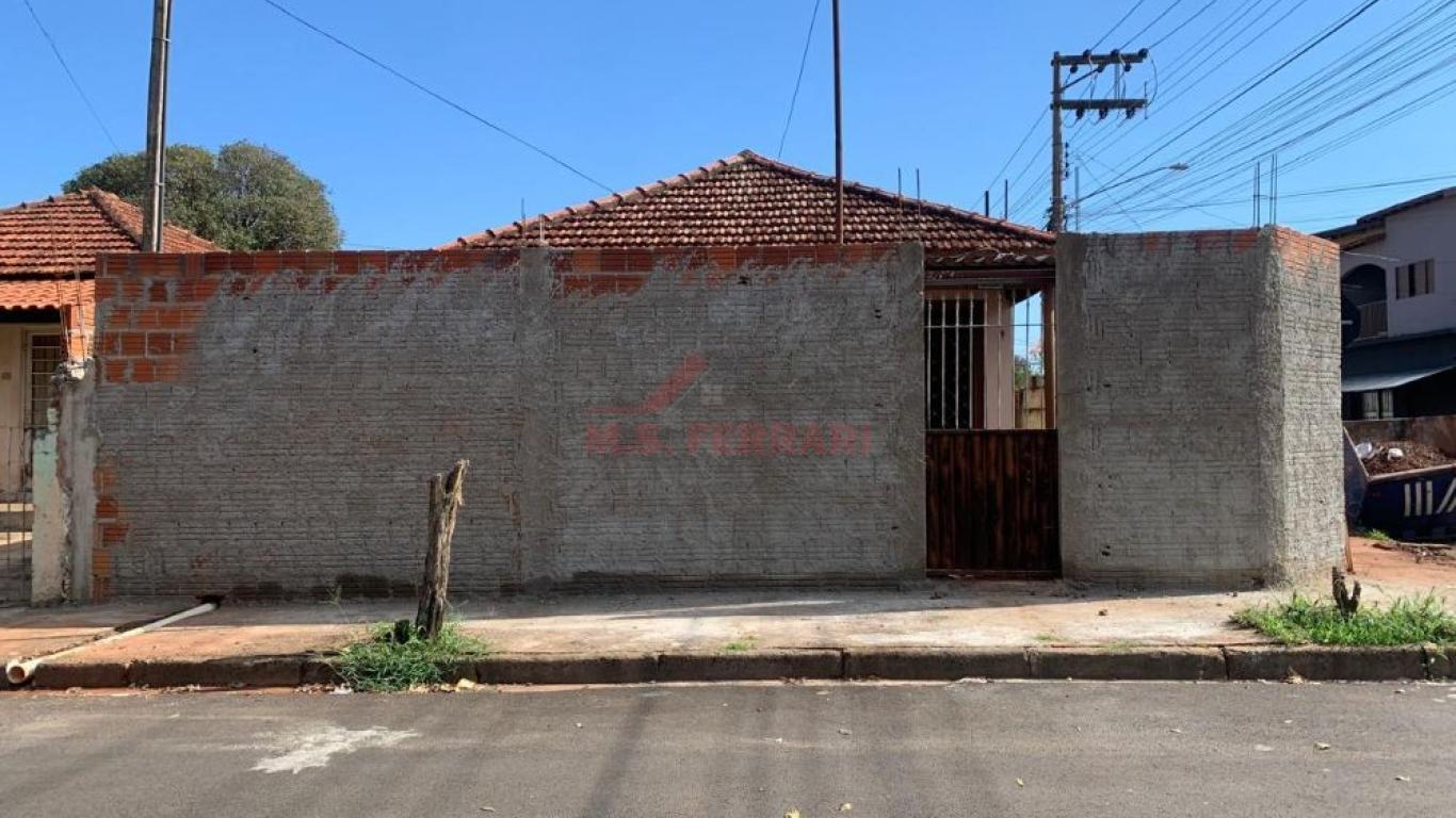 CASA NA Vila Ribeiro em Assis
