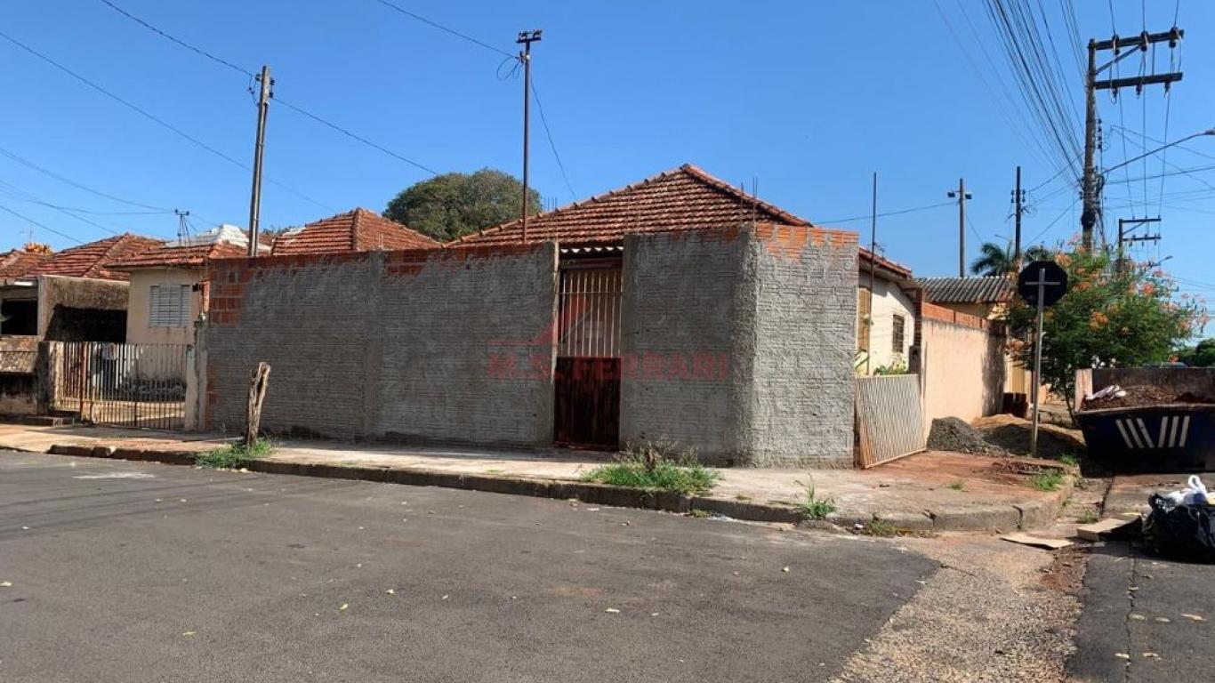 CASA NA Vila Ribeiro em Assis