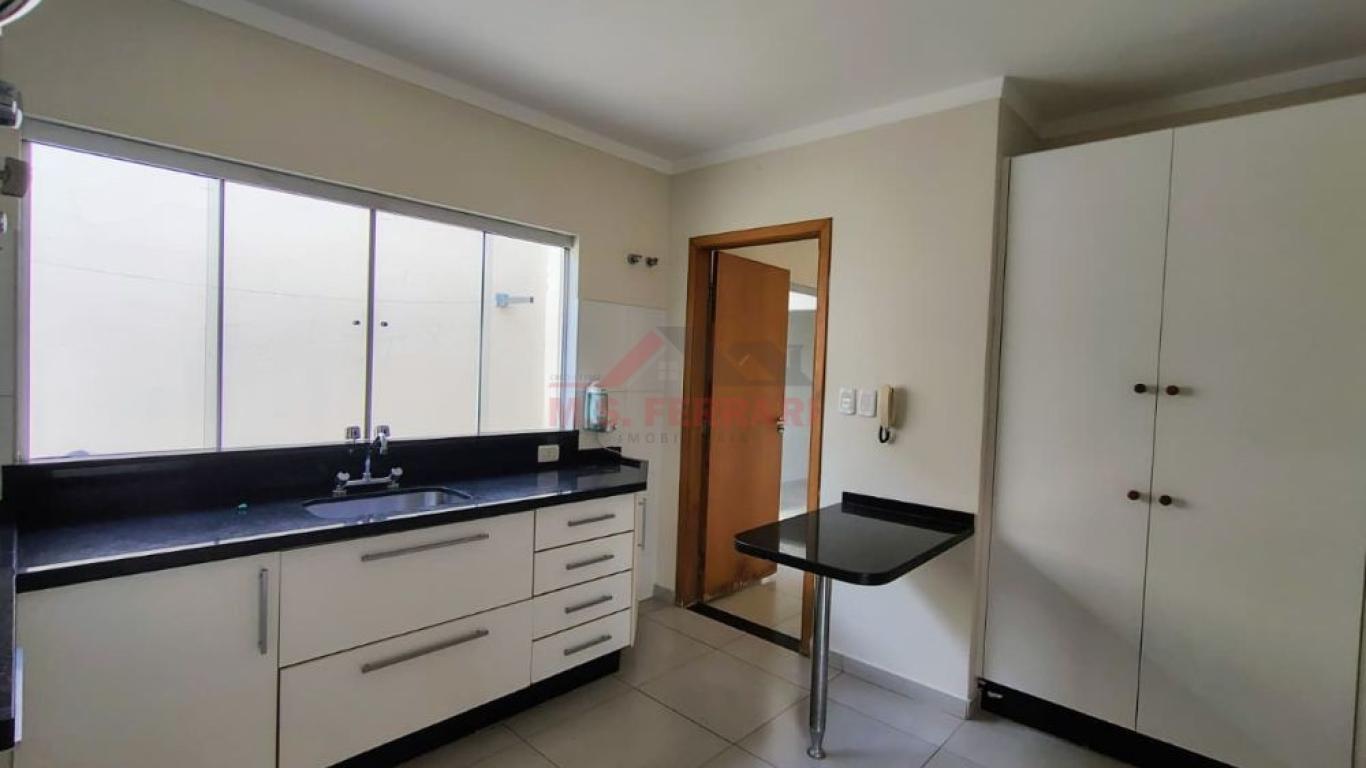 CASA NA Centro em Assis