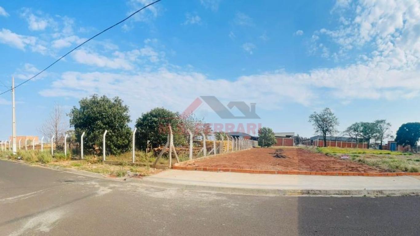 TERRENO NO Jardim Valência em Assis