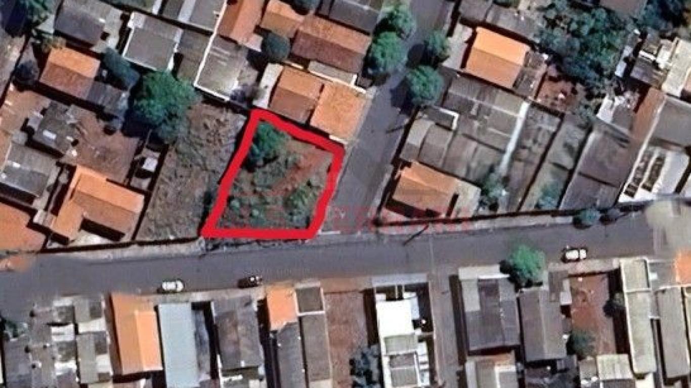 TERRENO NA Vila Ribeiro em Assis