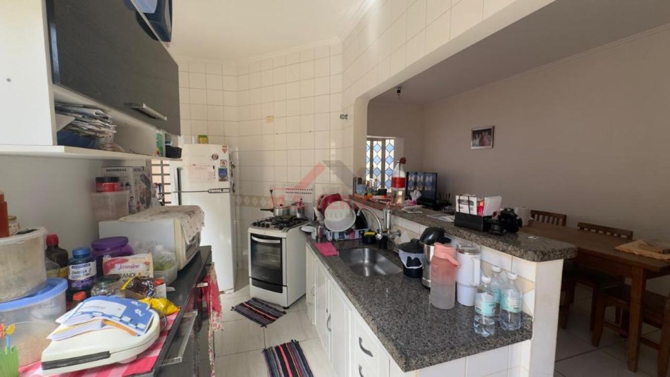 CASA NO Jardim Canadá em Assis