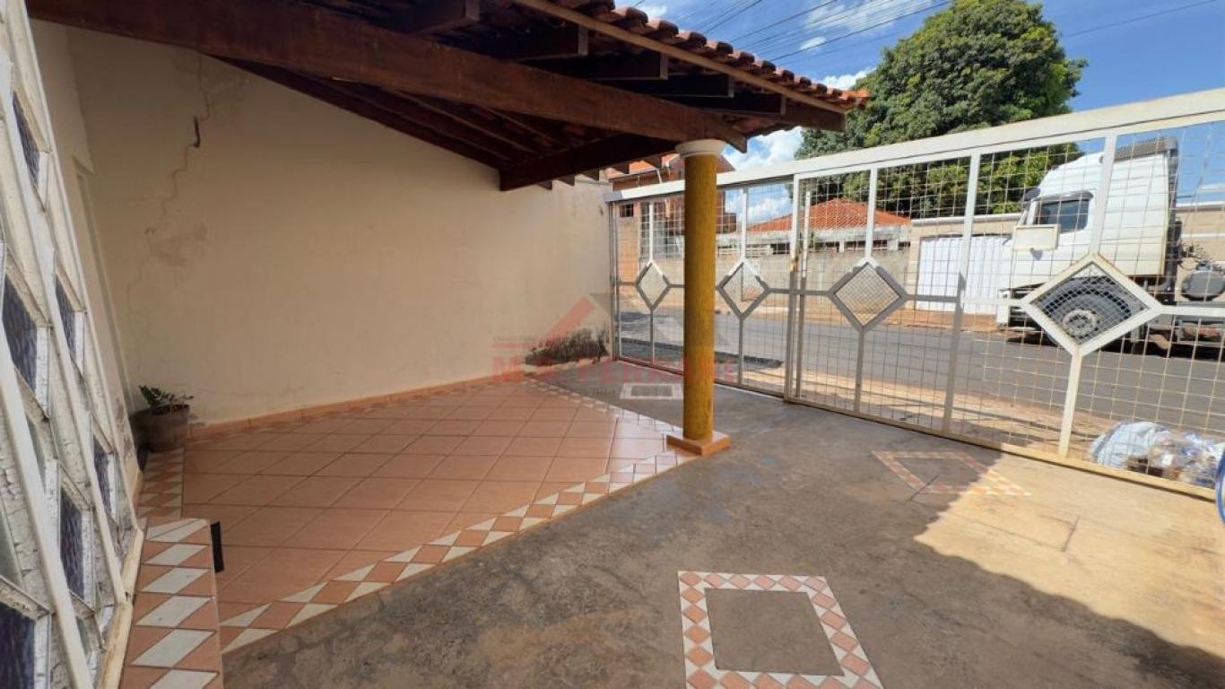 CASA NO Jardim Canadá em Assis