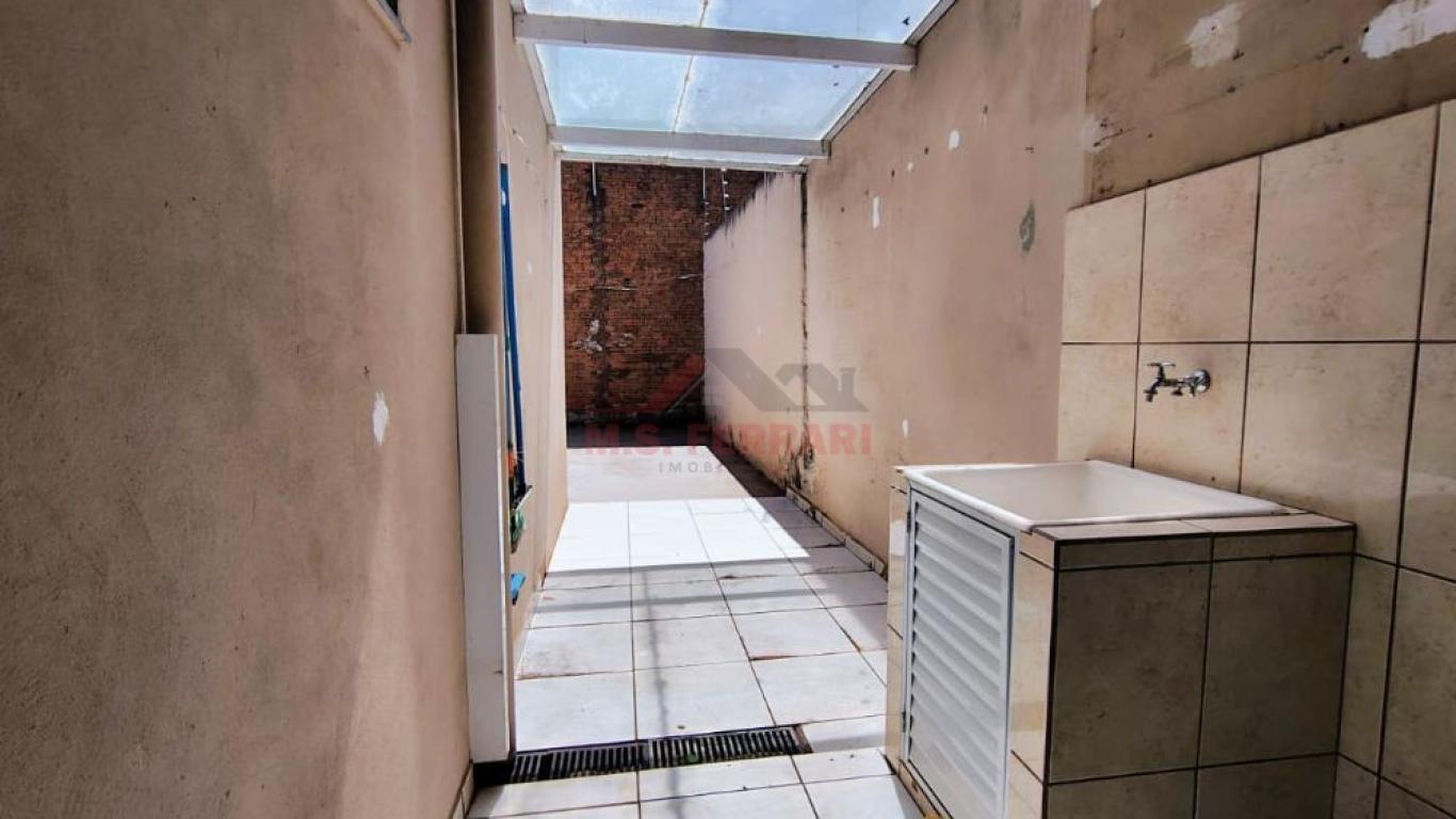 CASA NO Parque Universitário em Assis