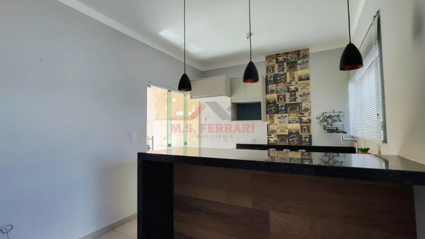 CASA NO Parque Universitário em Assis