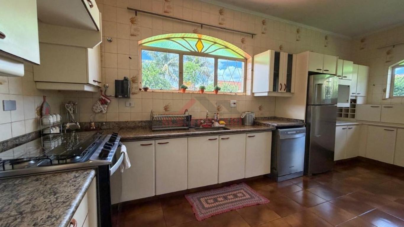 CASA NA Centro em Pedrinhas Paulista