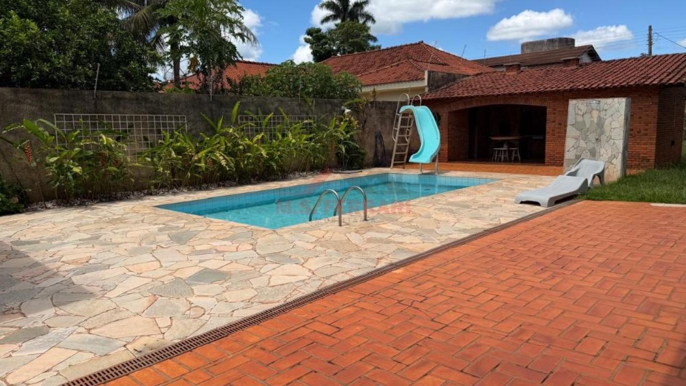 CASA NA Centro em Pedrinhas Paulista