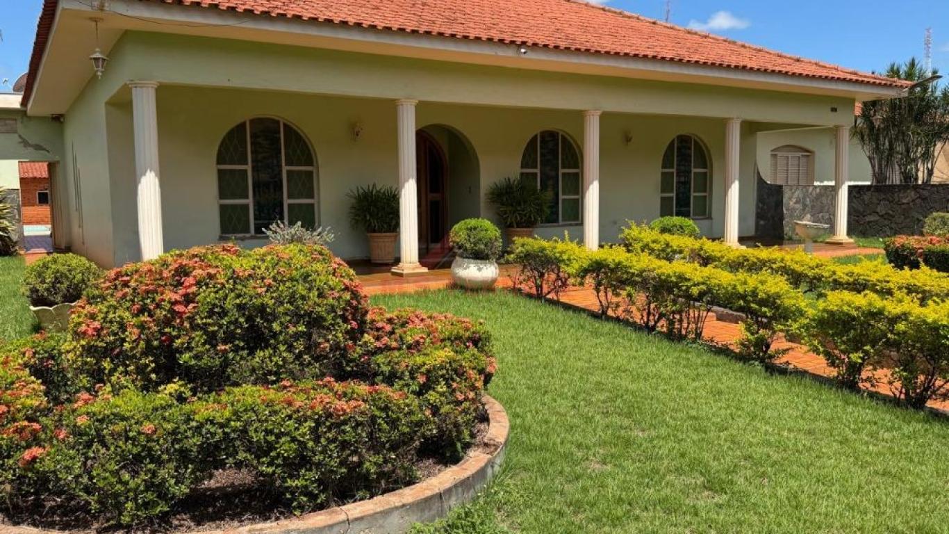 CASA NA Centro em Pedrinhas Paulista