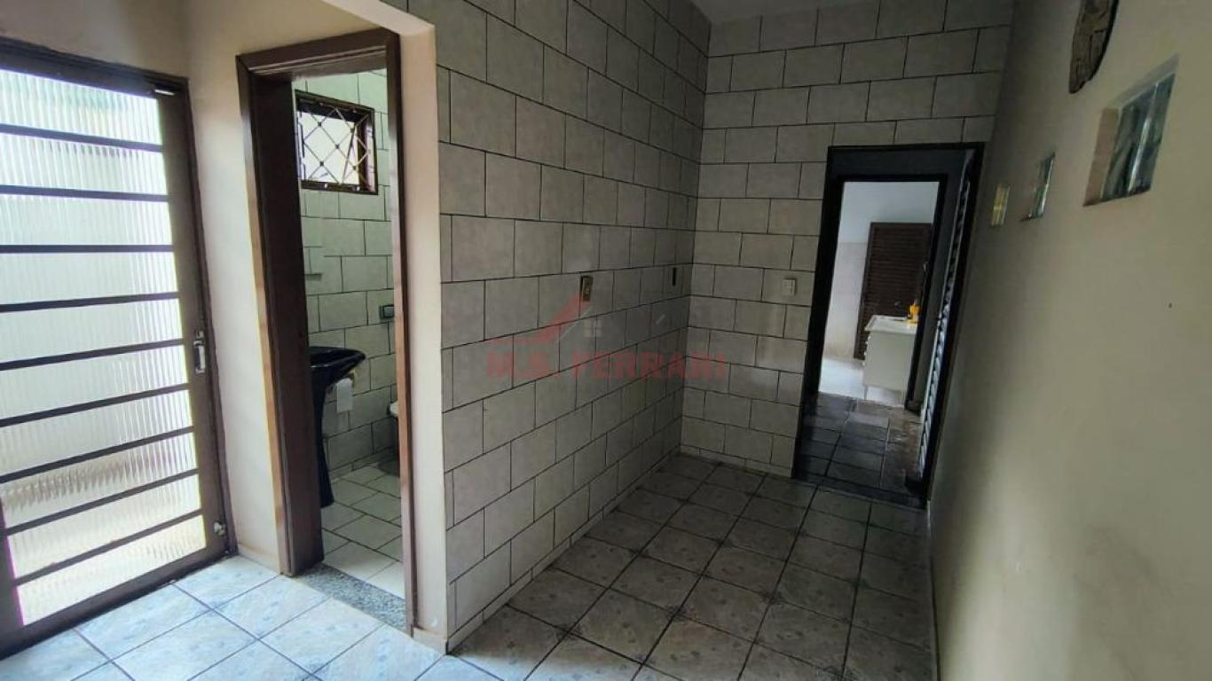 CASA NA Vila Cambuí em Assis