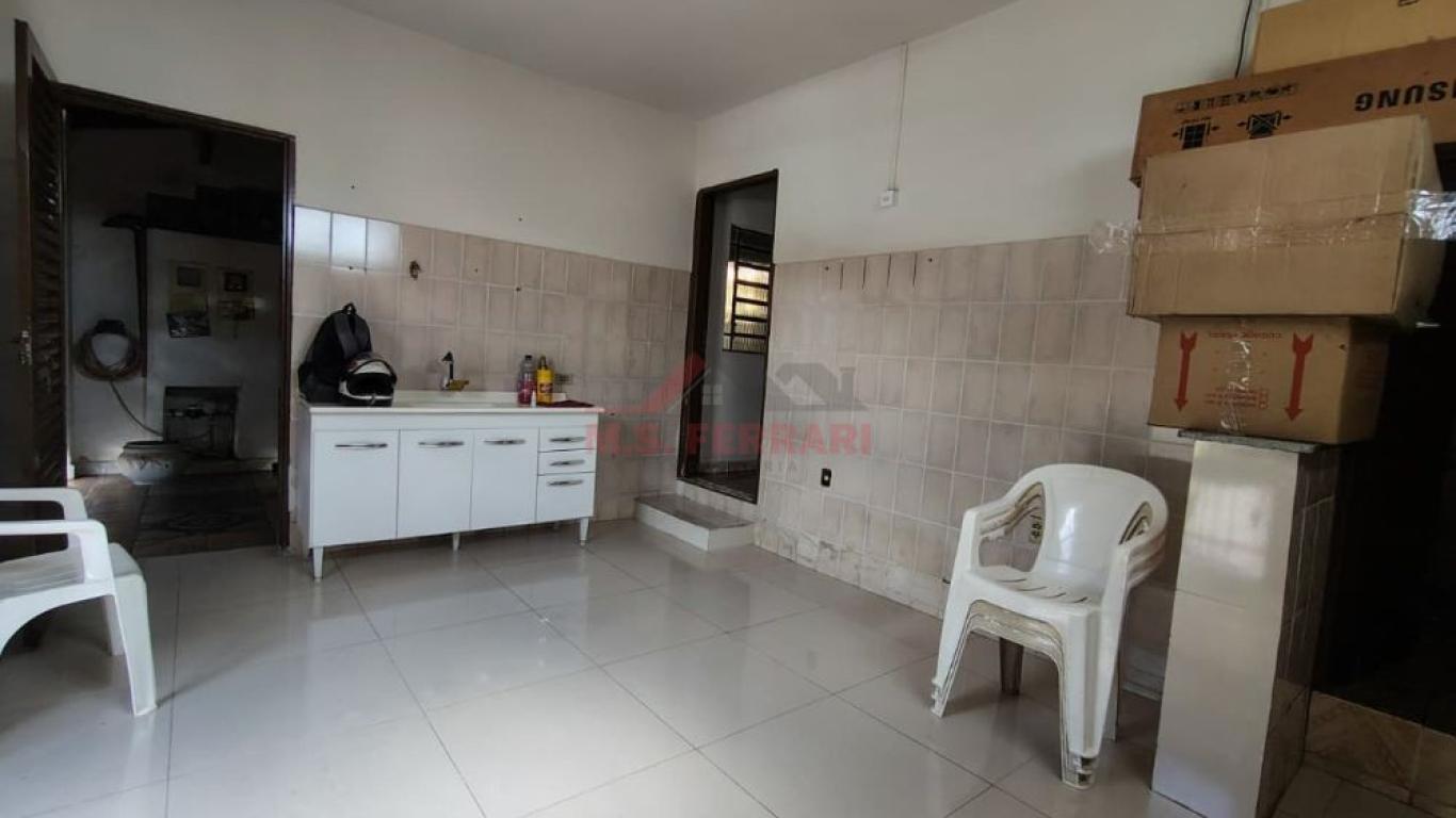 CASA NA Vila Cambuí em Assis