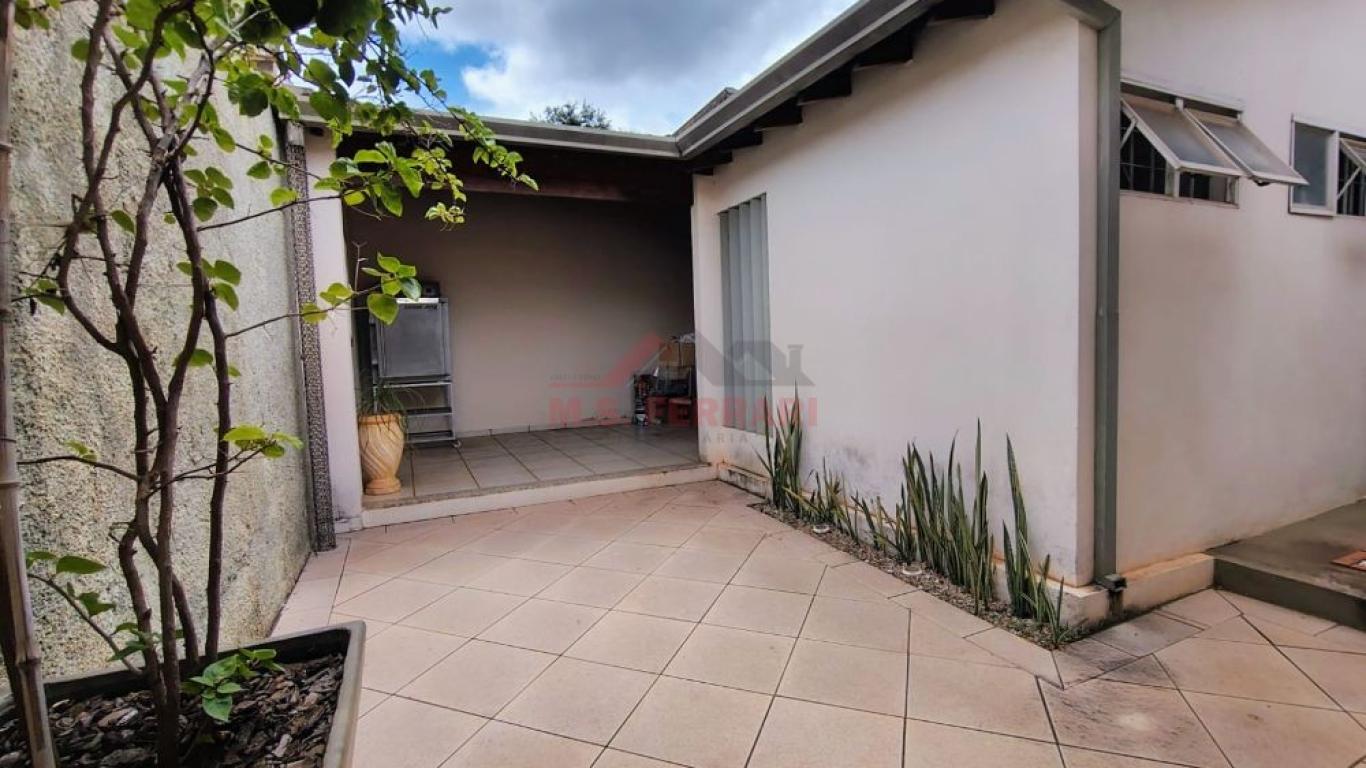 PONTO COMERCIAL NA Vila Rosangela em Assis