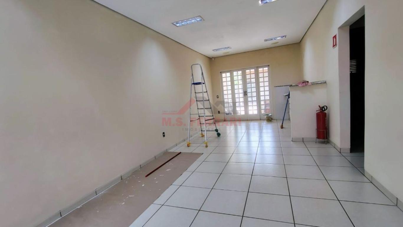PONTO COMERCIAL NA Vila Rosangela em Assis
