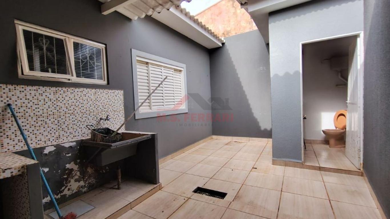 CASA NA Vila Brasileira em Assis