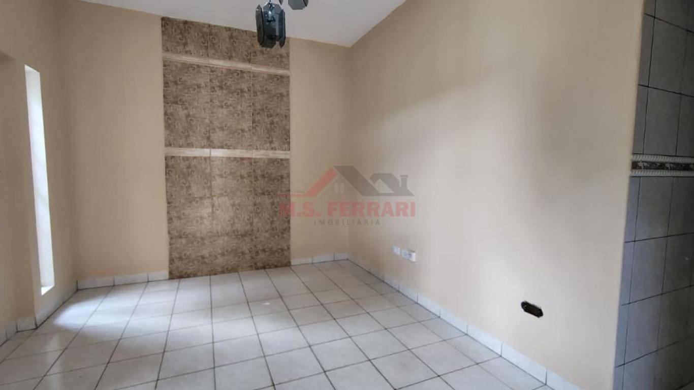 CASA NA Vila Brasileira em Assis