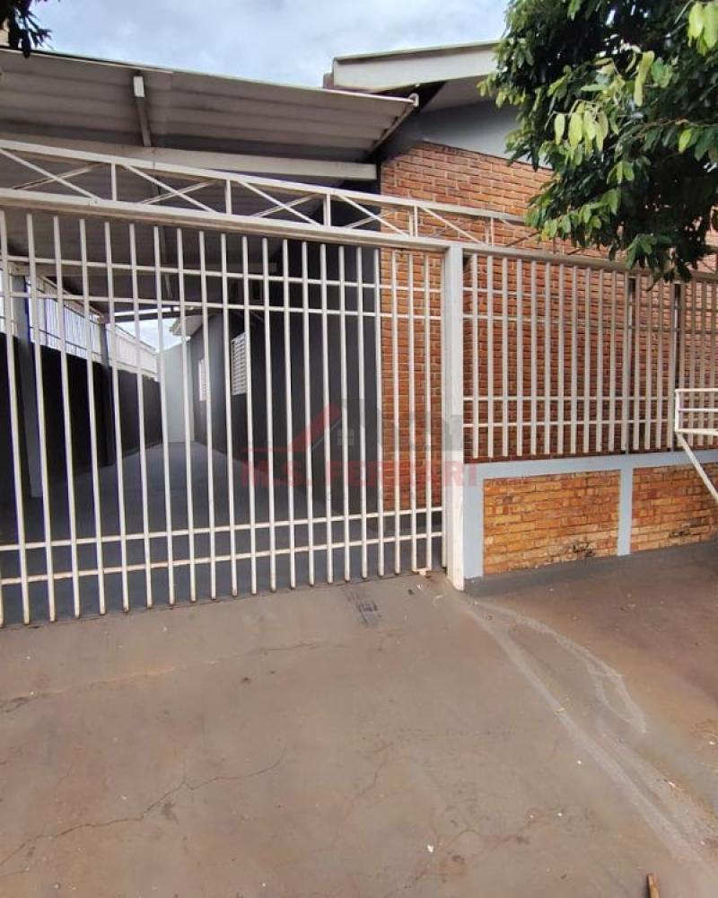 CASA NA Vila Brasileira em Assis