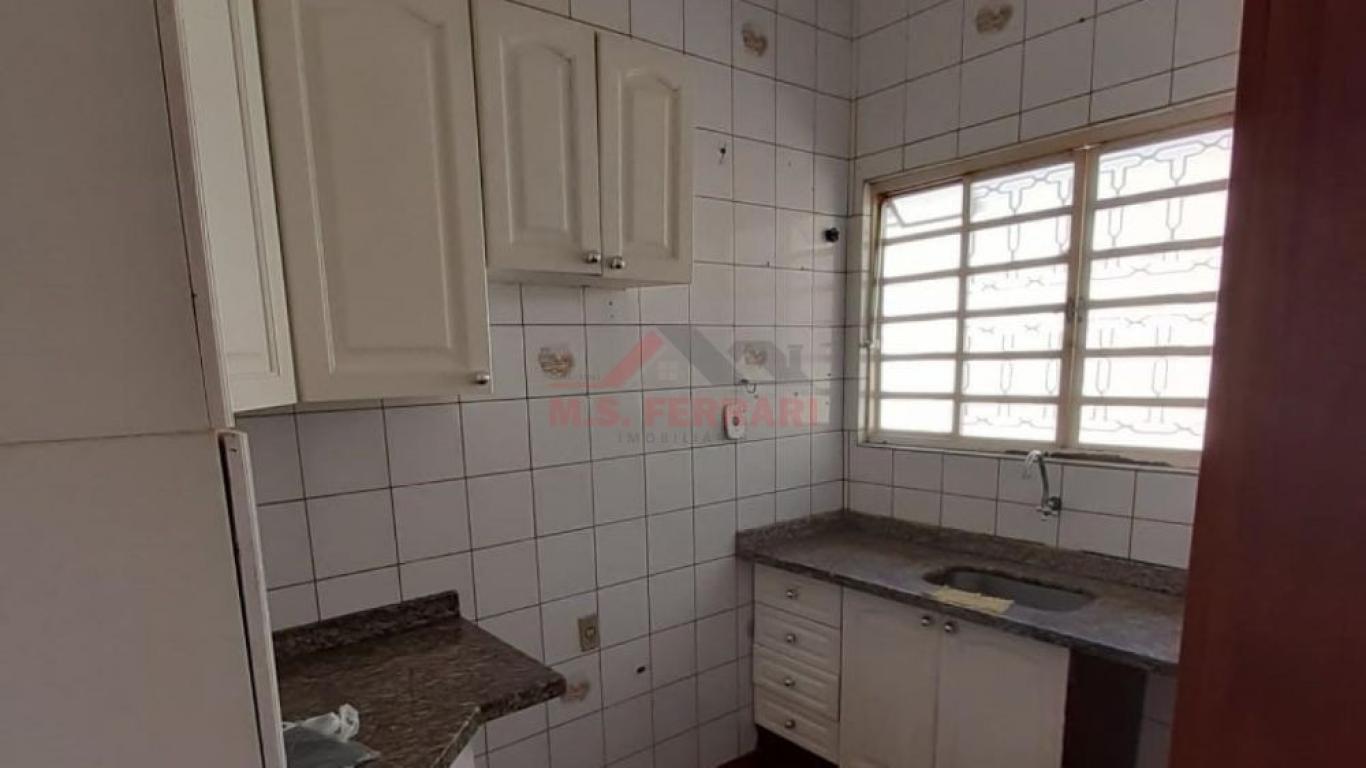 CASA NA Vila Rodrigues em Assis