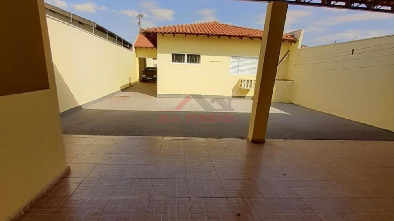 CASA NA Vila Rodrigues em Assis