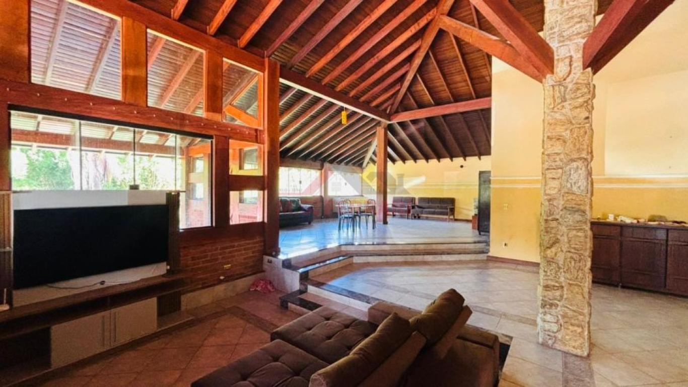 CASA NO San Fernando Valley em Assis