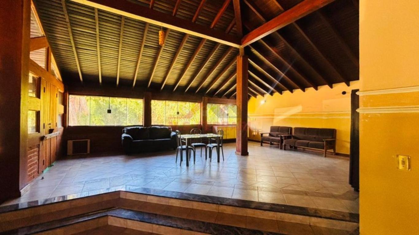 CASA NO San Fernando Valley em Assis