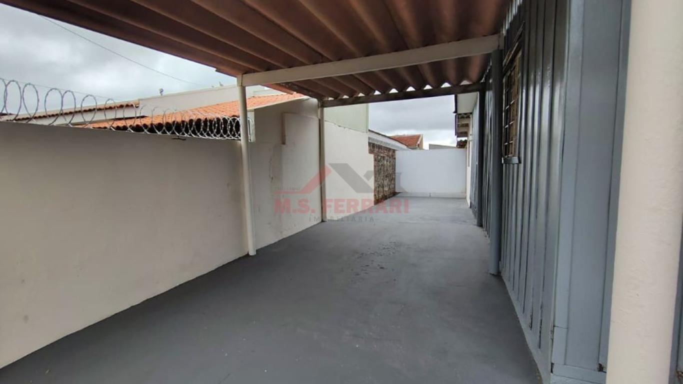 CASA NA Vila Central em Assis