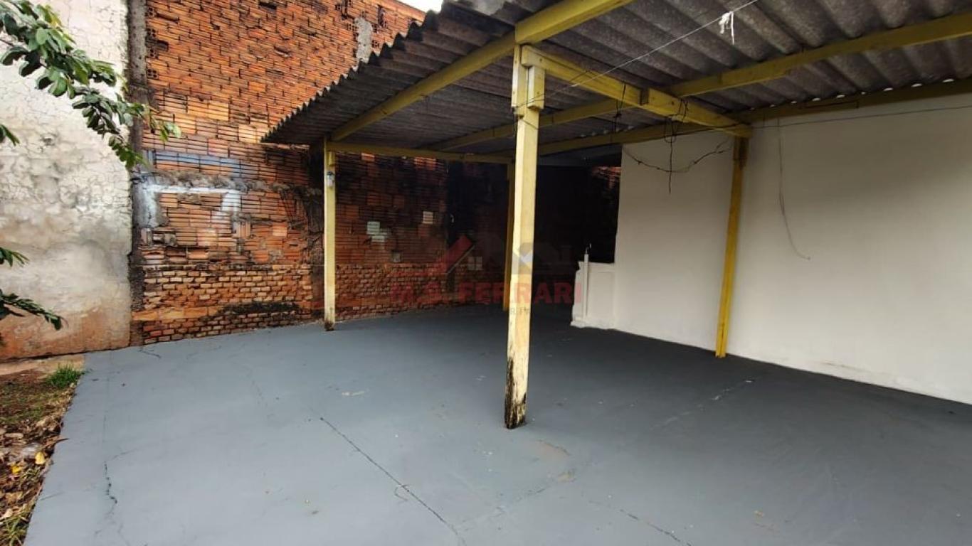 CASA NA Vila Central em Assis