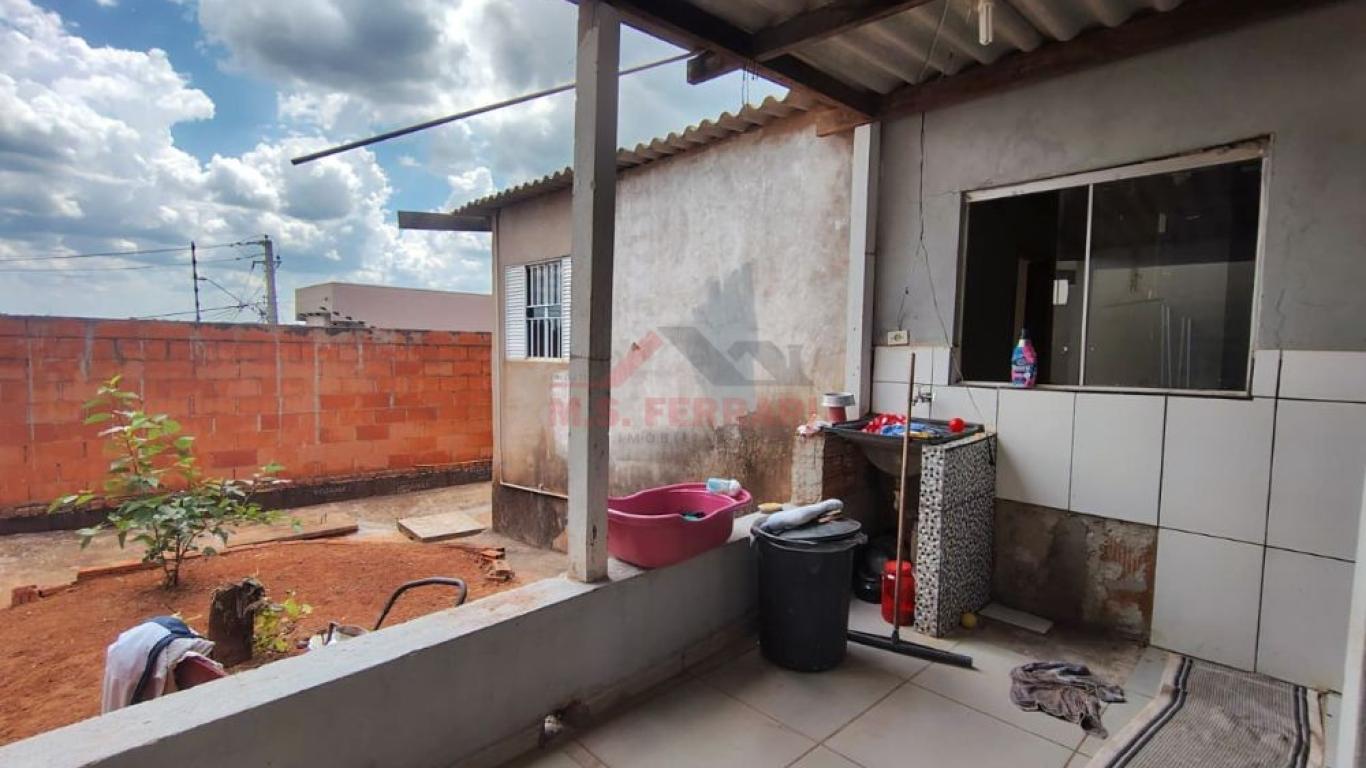 CASA NA Vila São João em Assis