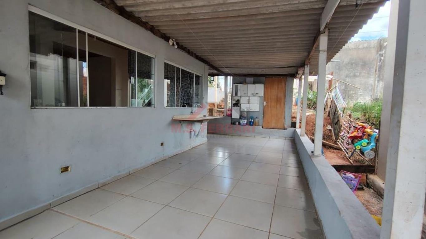 CASA NA Vila São João em Assis