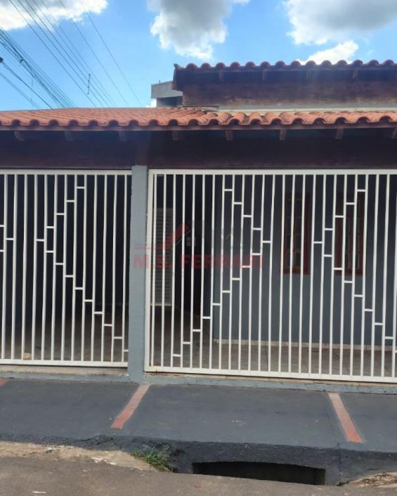 CASA NA Vila Progresso em Assis