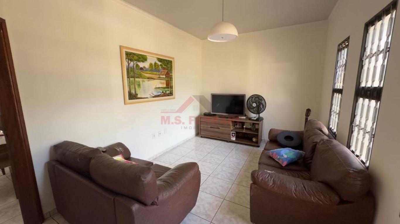 CASA NO Jardim Europa em Assis