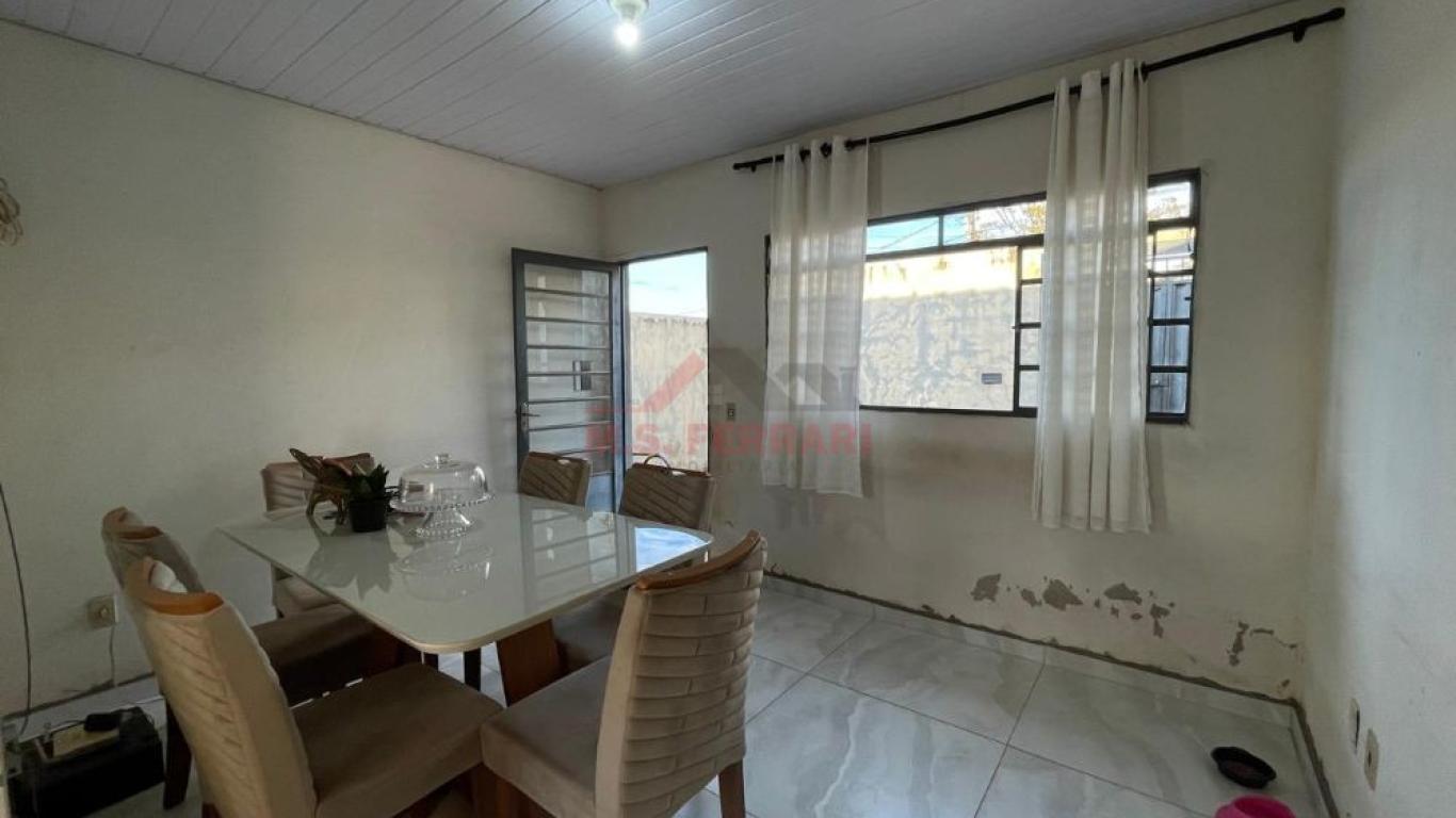 CASA NA Vila São Benedito em Assis