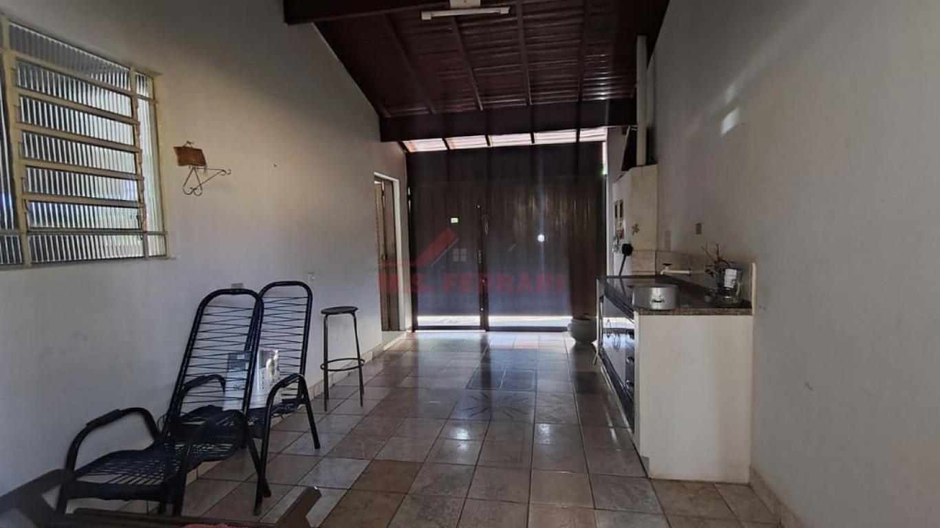 CASA NA Vila Cambuí em Assis