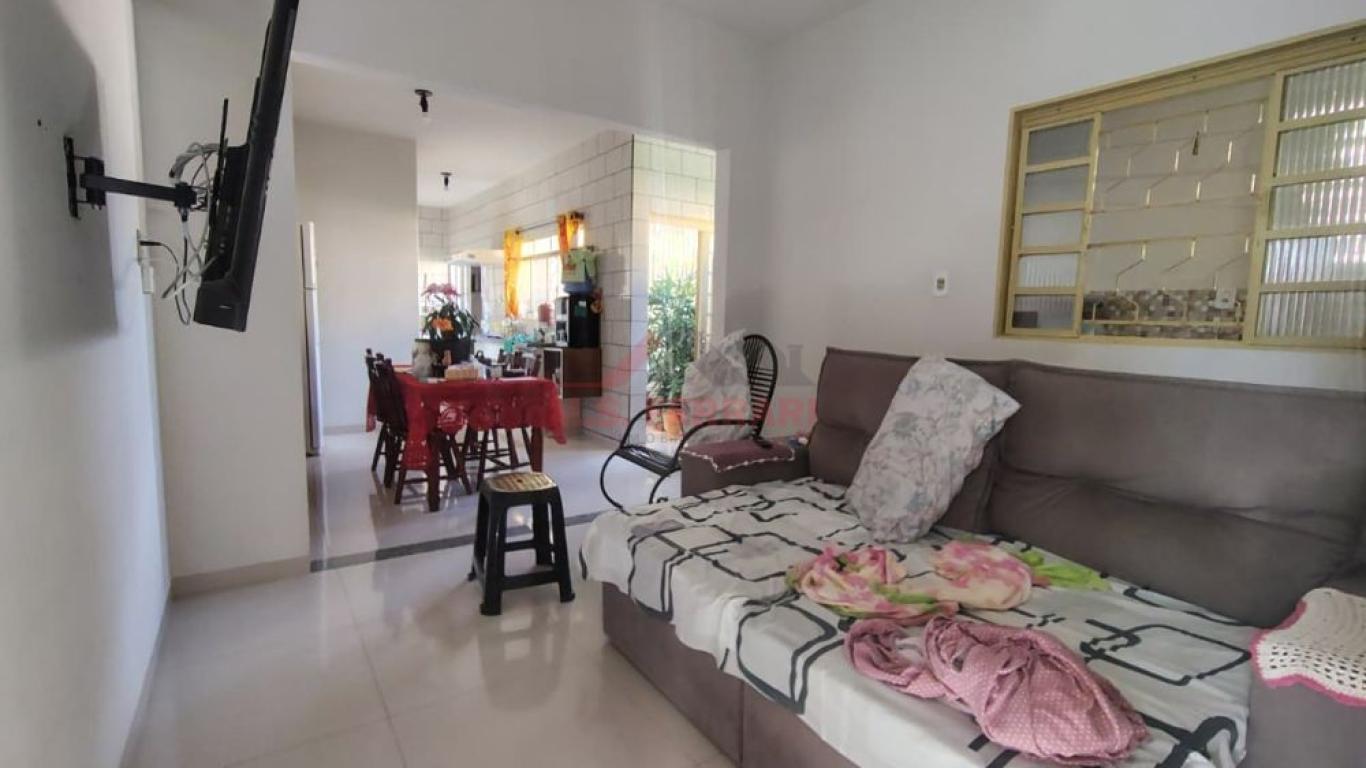 CASA NA Vila Cambuí em Assis