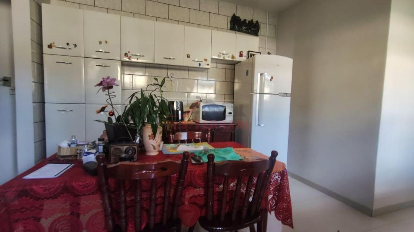 CASA NA Vila Cambuí em Assis