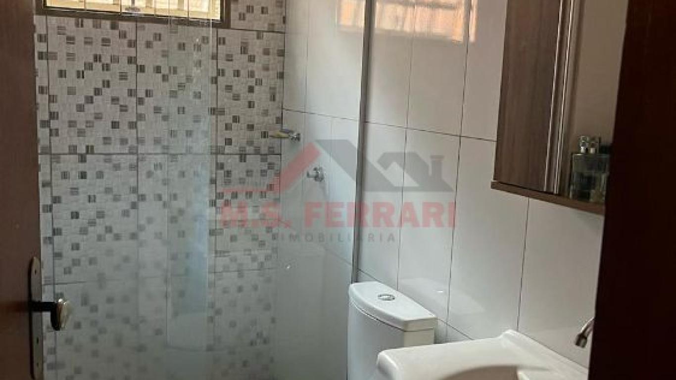 CASA NA Vila Paraíso em Assis