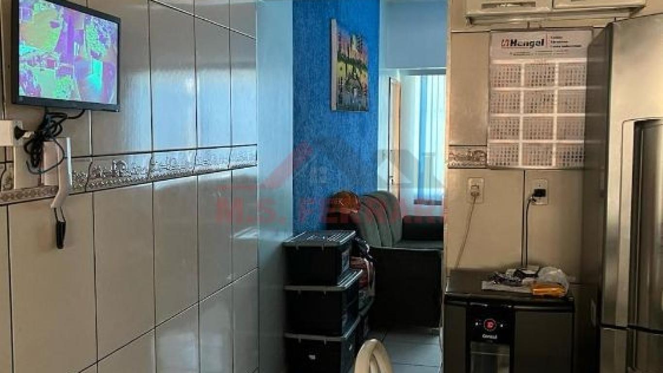 CASA NA Vila Paraíso em Assis