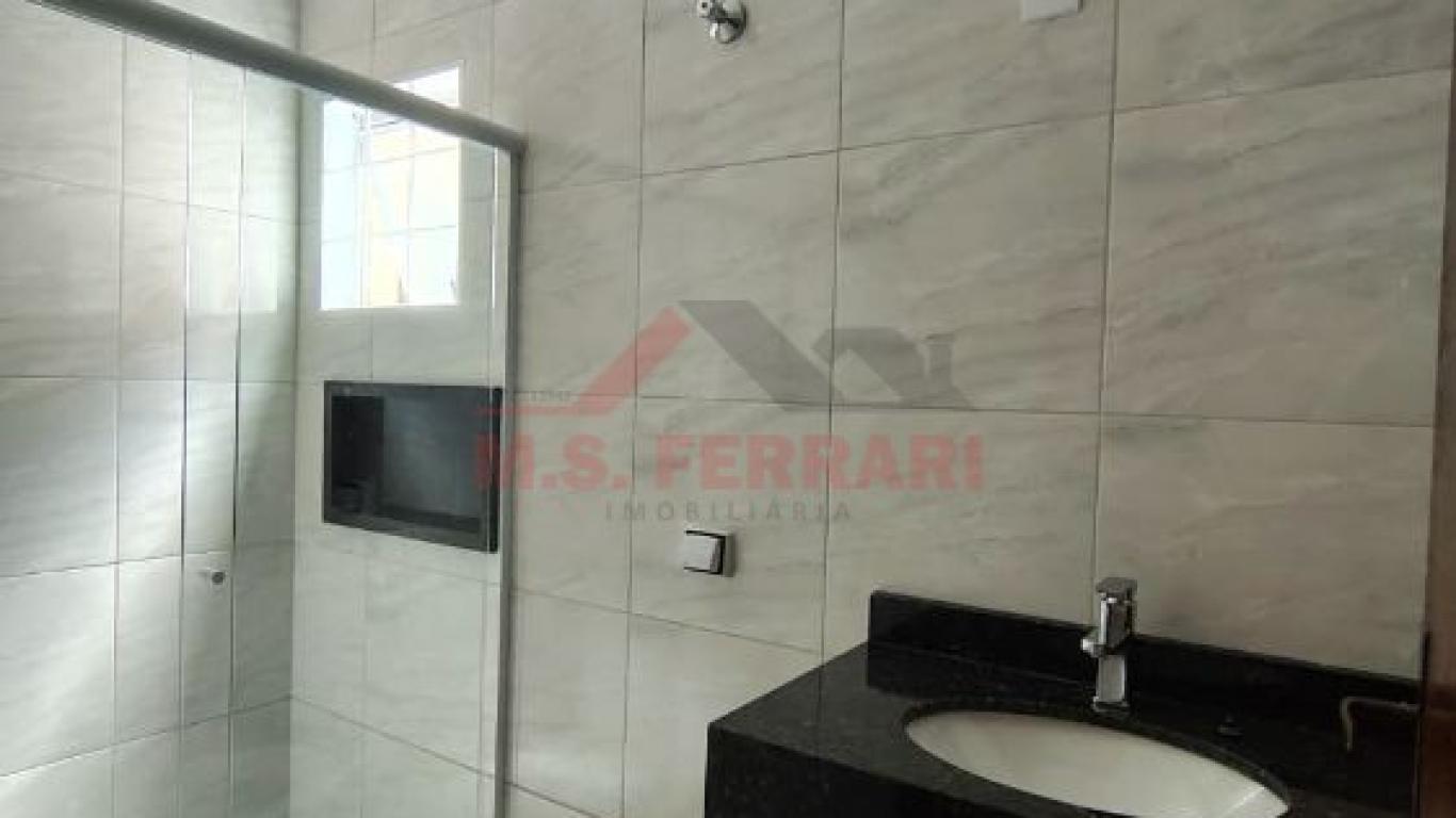 CASA NA Vila Central em Assis