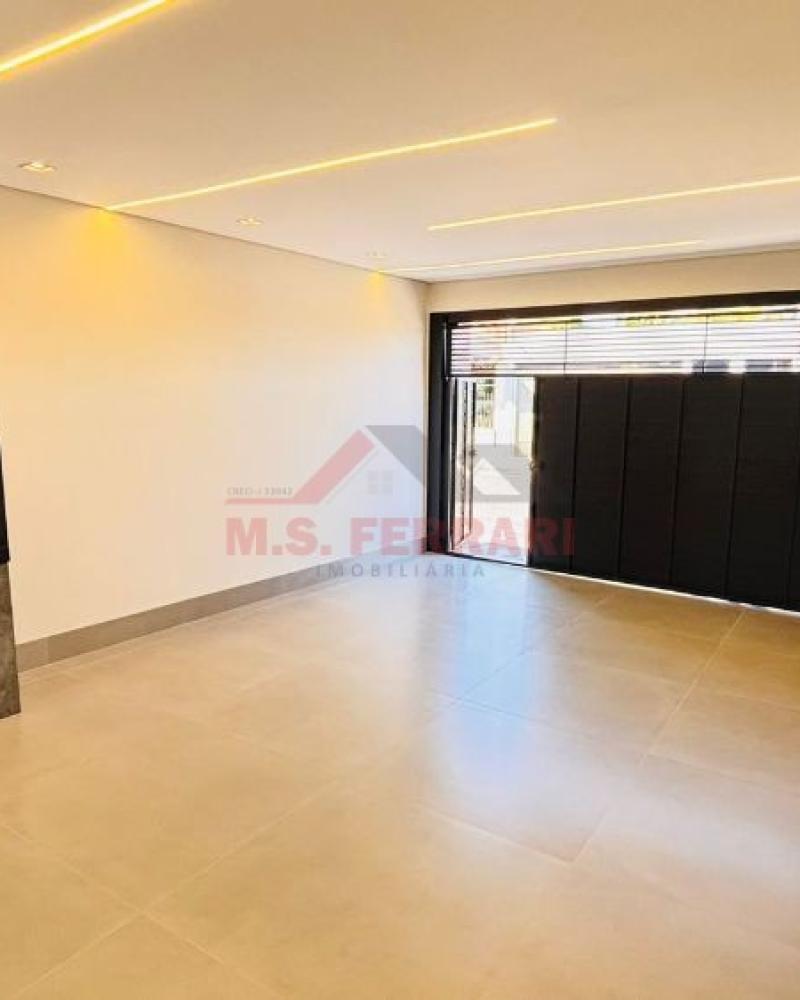 CASA NA Vila Santa Cecília em Assis