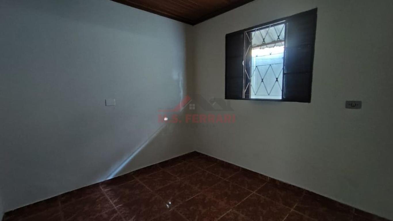 CASA NA Vila dos Comerciários em Assis