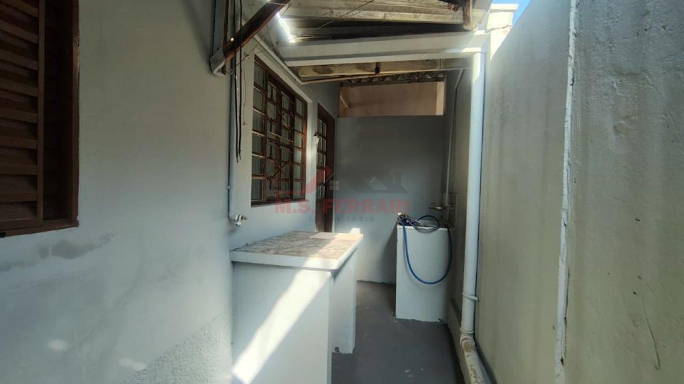 CASA NA Vila dos Comerciários em Assis