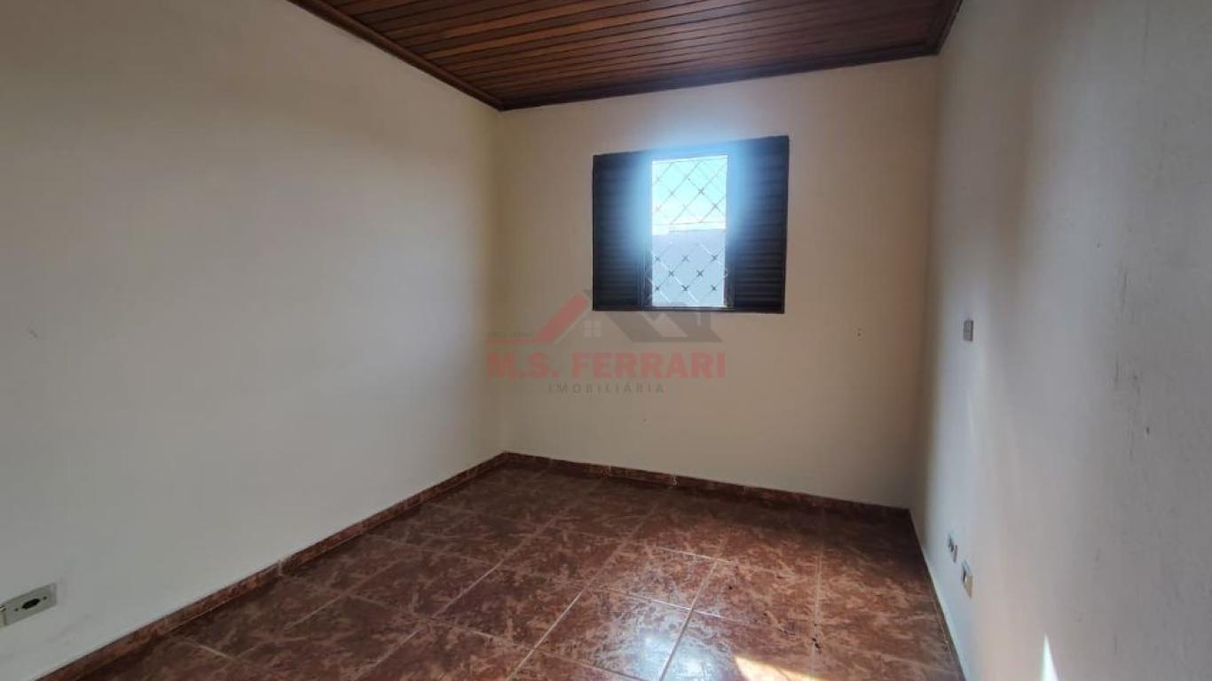 CASA NA Vila dos Comerciários em Assis