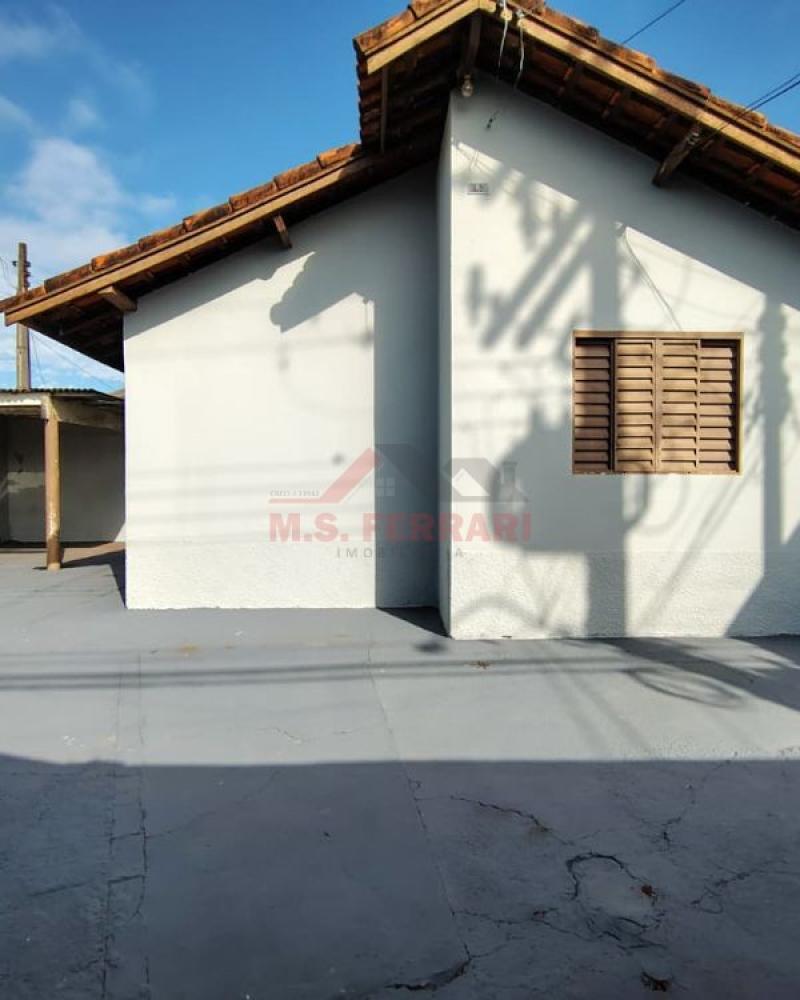 CASA NA Vila dos Comerciários em Assis