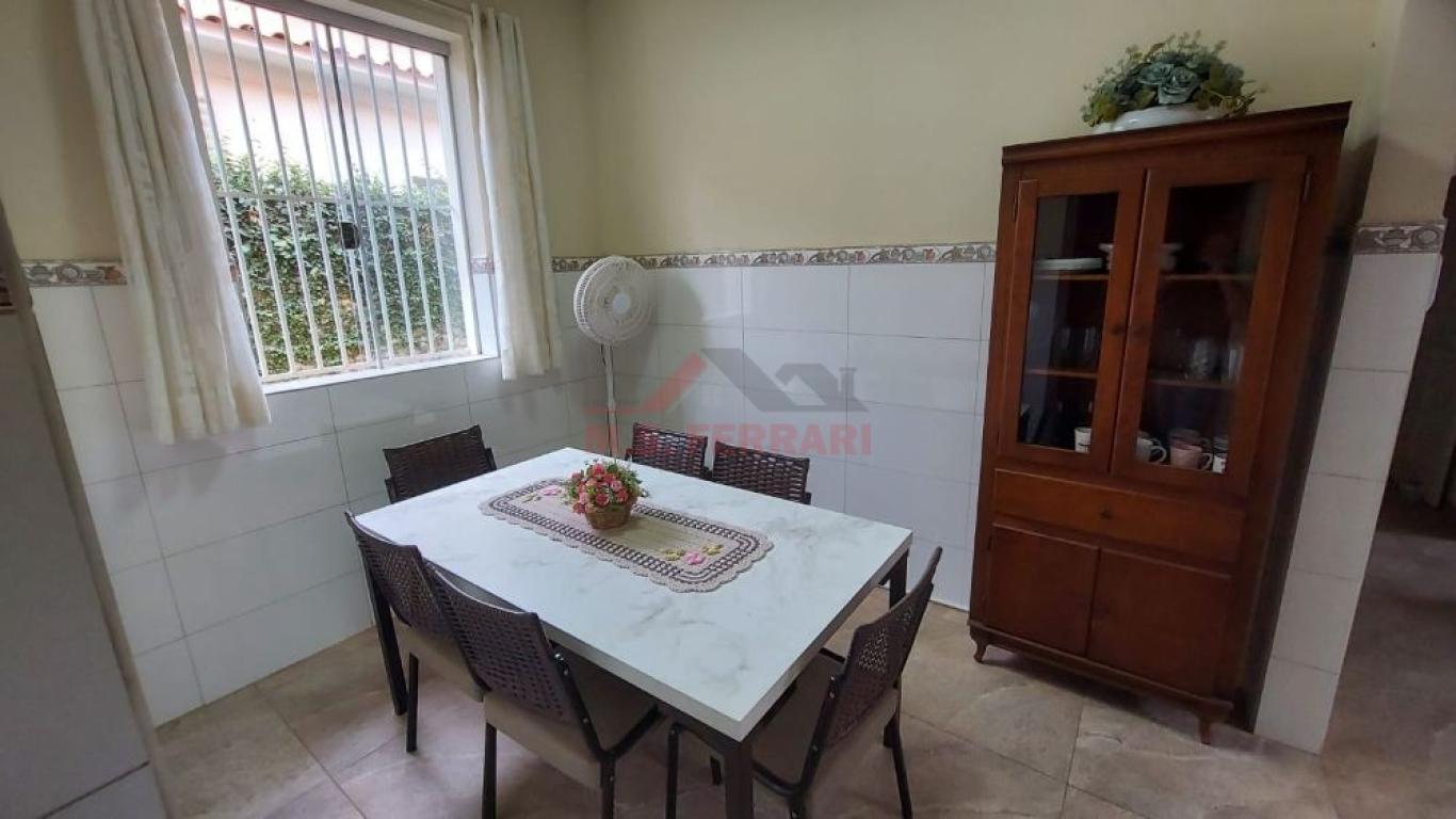 CASA NA Vila Central em Assis