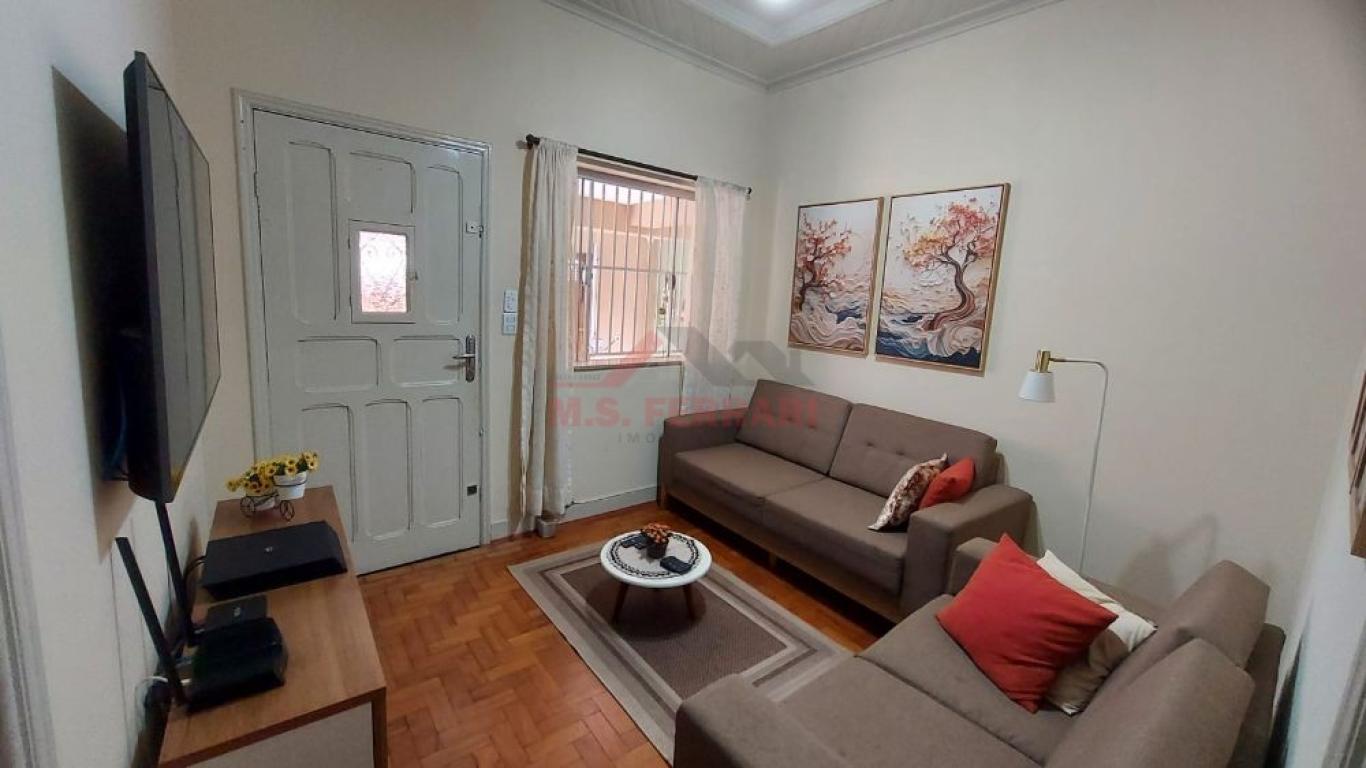 CASA NA Vila Central em Assis